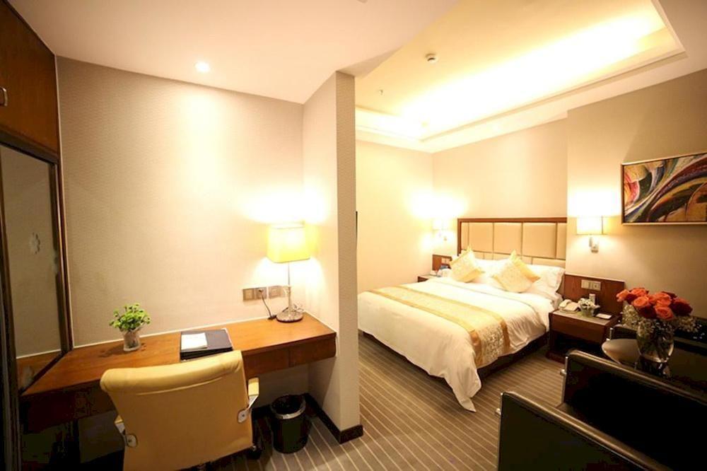 Days Inn Hotspring Xiamen Exterior photo