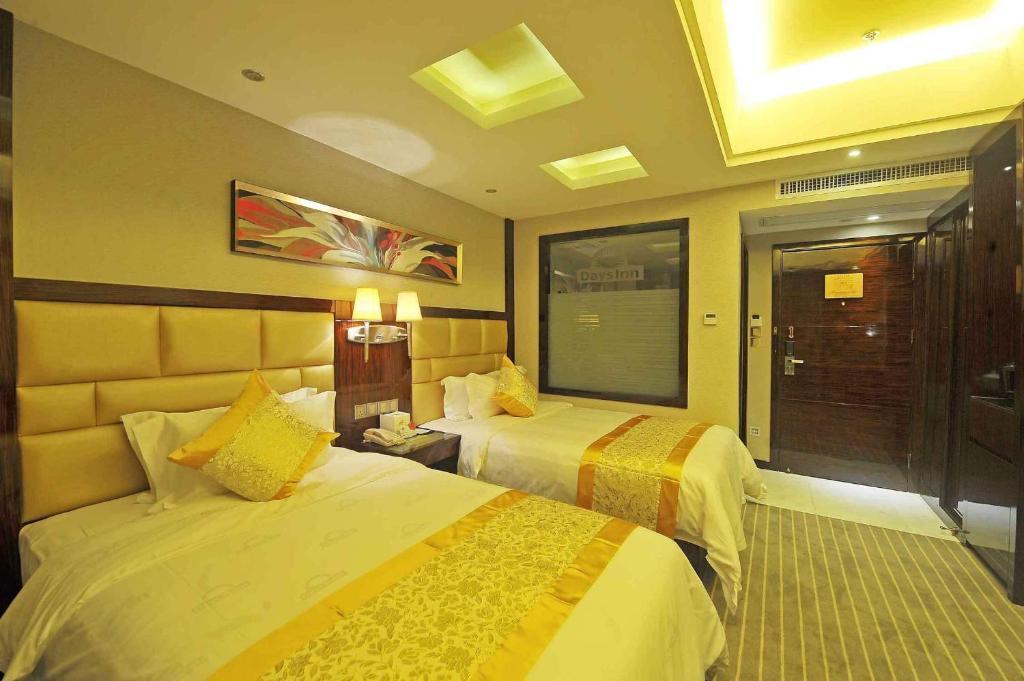 Days Inn Hotspring Xiamen Exterior photo