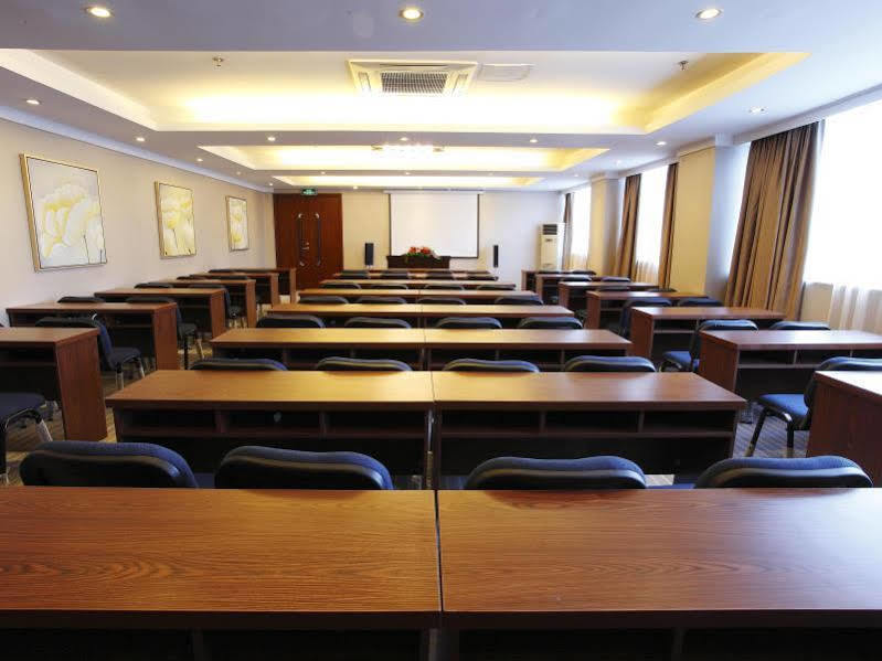 Days Inn Hotspring Xiamen Exterior photo